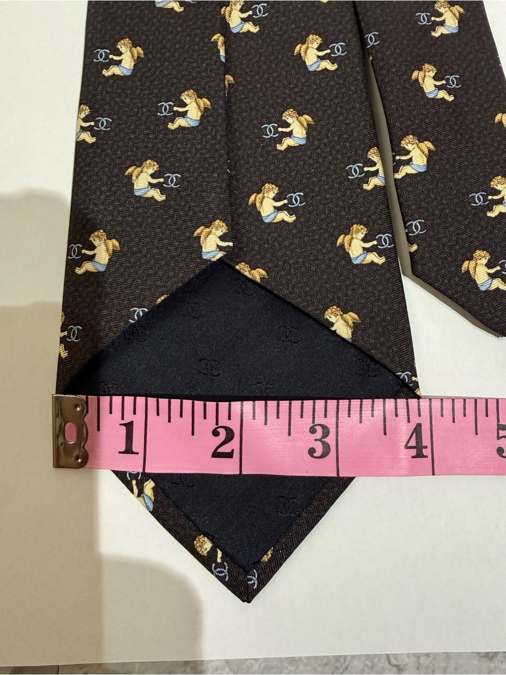 NWOT Vintage CHANEL Paris Silk Tie Rare Cherub Angel CC Logo Print Brown Itally - Picture 5 of 7